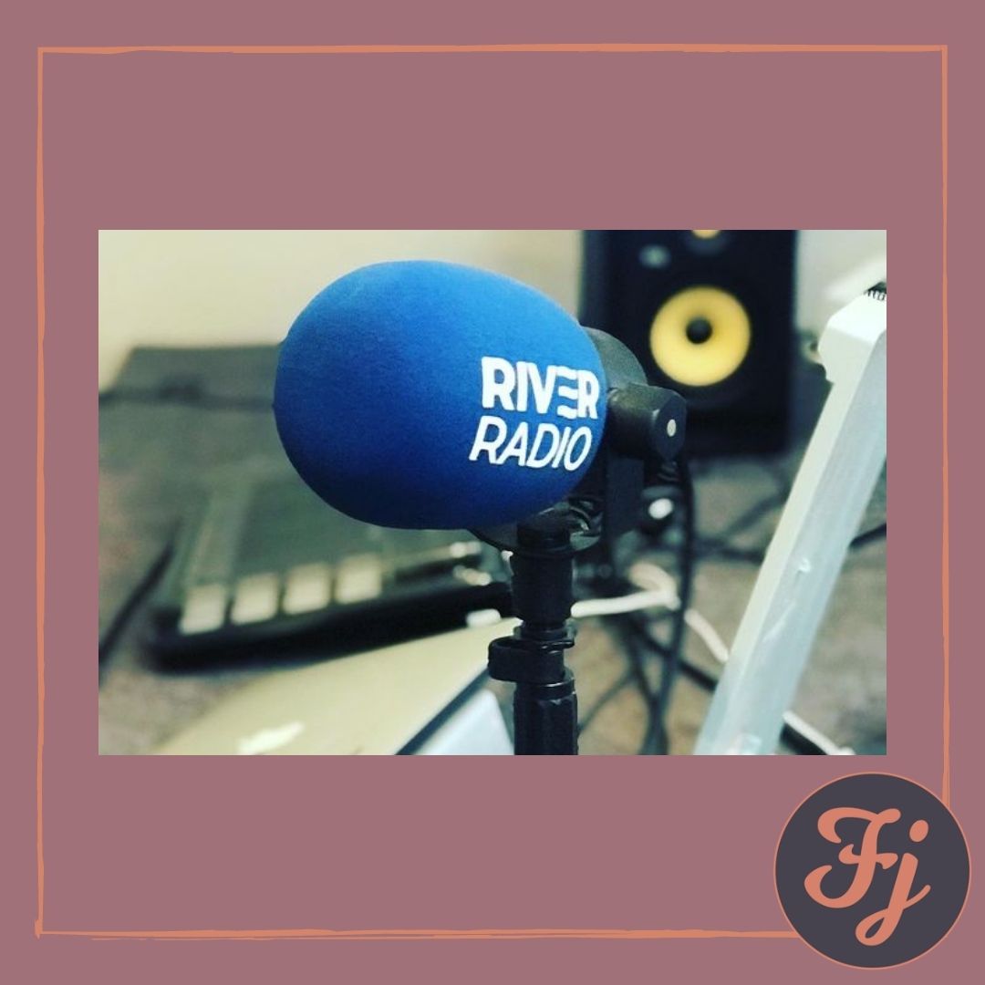 Missed Let's Talk Business today? 
Just catch up here: ow.ly/XHAw50J9U0i

#FionaJohnsonPR #TheVoiceofThamesValley #LetsTalkBusiness #radiohost #Businessowners #radioshow #inspiration #success #money #businesstipsandtools
