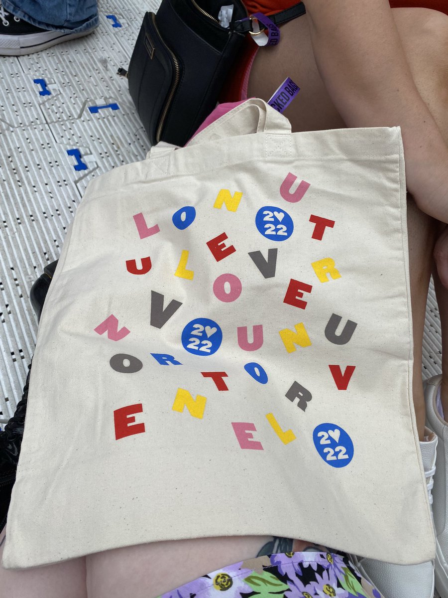 n0serry's tweet photo. tote bag secured!!!!!!! https://t.co/71D32lABZi