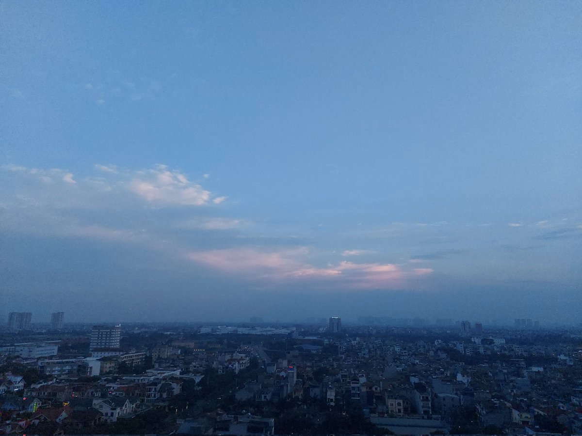 LMTrang20's tweet photo. June 22nd, 📸 from apartment's balcony https://t.co/pezohvsxRP