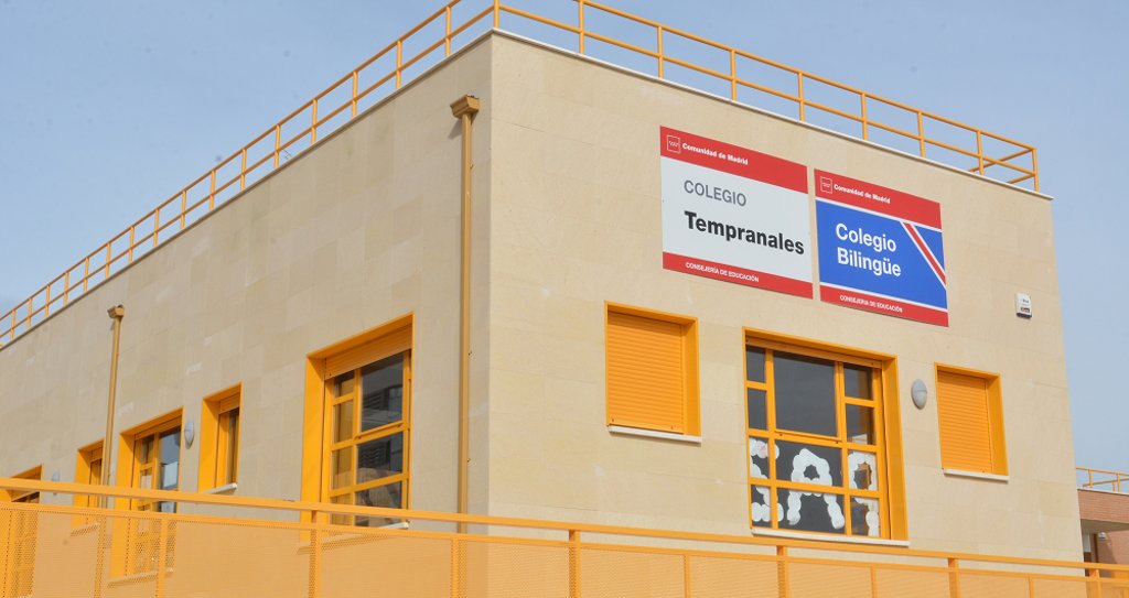 diariodesanse's tweet photo. 🔴⚪   El AMPA del colegio Tempranales pide la finalización de las obras del centro educativo

➡️   El colectivo se concentra este miércoles a las 20:00 horas frente a su colegio. El lugar está en construcción por fases desde su creación hace ocho años

https://t.co/UcXYepKSlT https://t.co/ab2tizqcnd