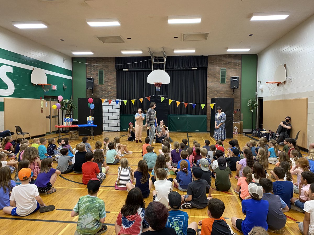 HCentennialPS's tweet photo. Huge thanks to Adam Smith @WestCarletonSS for sharing their amazing drama productions for us today. We love seeing our former students and the outstanding talent! #community @OCDSB https://t.co/OwwjgTSLIK