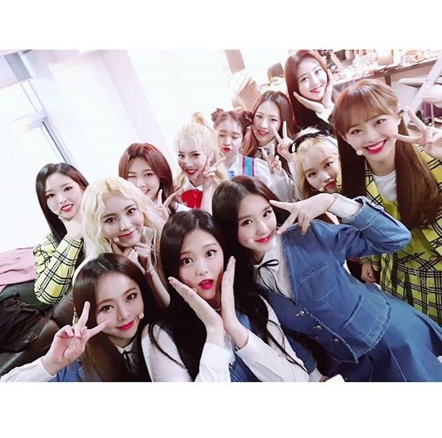 VIVIAN111191331's tweet photo. LOONA 🌙IS 12 🐰🐱🕊🐸🦌🦉🐟🦇🍎🐧🦋🐺
IT WAS AND WILL BE TILL THE END
FUCK U BBC THE WORST COMPANY
OVERWORKING CHUU
BEING UNFAIR TO VIVI
LIKE LITERALLY FUCK U BBC
#LOONA #VIVI #GOWON #CHUU #KIMLIP #CHOERRY #HASUEL #HYUNJIN #HEEJIN #YEOJIN
#YVES #OliviaHye #OT12 https://t.co/JNB40rz5oY