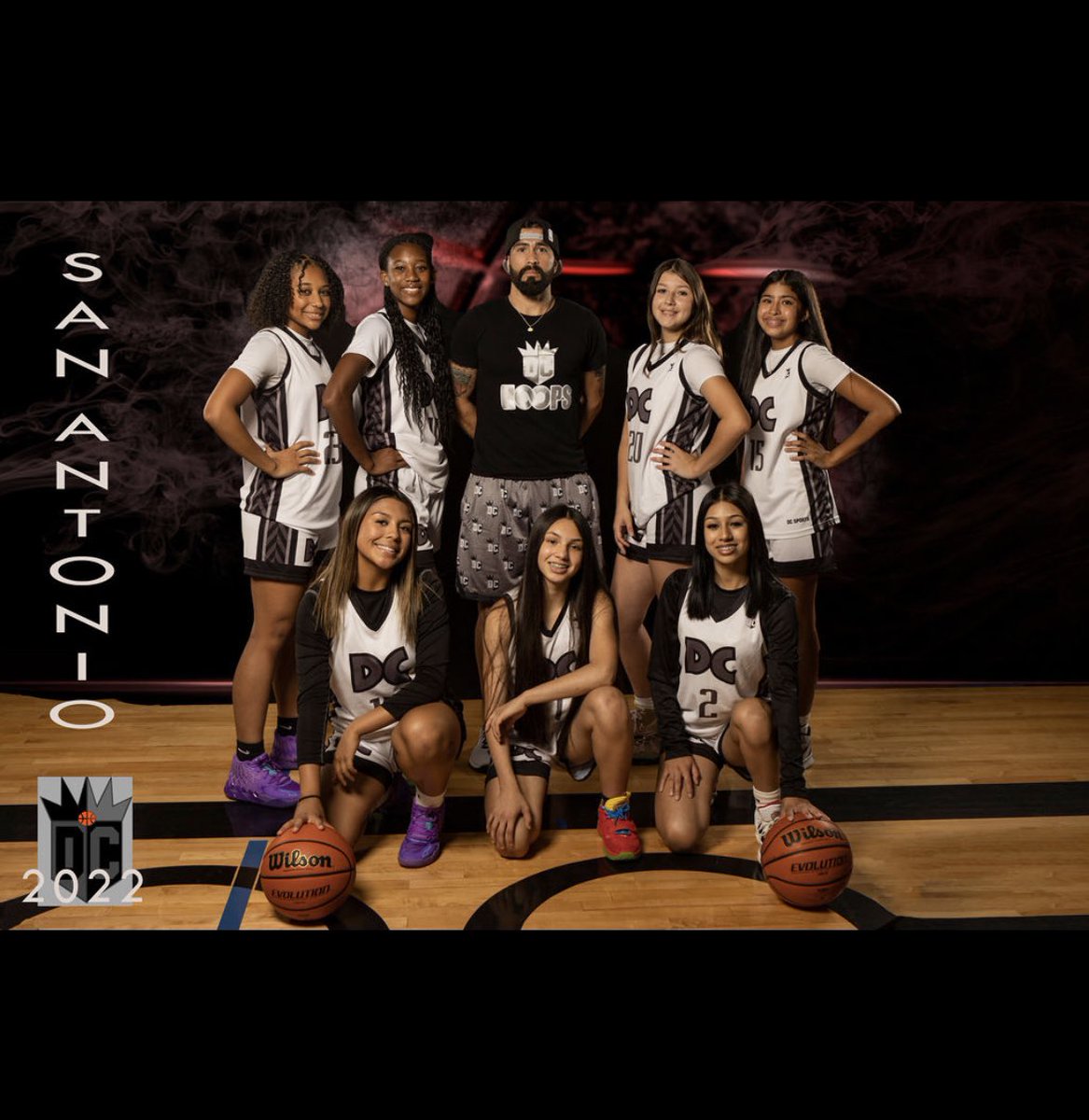 DCqueens_kings's tweet photo. Sneak peak 👀 from our Media Day! Our DC Queens 15U and DC Queens Grey team had a blast and we love the end result! #girlsthathoop #ballislife #DC #queens  @CoachJake_2025 @DCsportsDFW @DCKingsSA @DCSportsSA1 https://t.co/pMMeaW8RkB