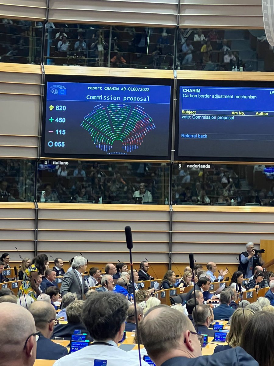 nicustefanuta's tweet photo. Azi am scris un pic de istorie. Taxarea carbonului la frontiera Uniunii Europene a trecut de plenul PE. Lăsăm o planetă curată copiilor noștri, da? #Climate #CBAM https://t.co/4nAEo5wPwE