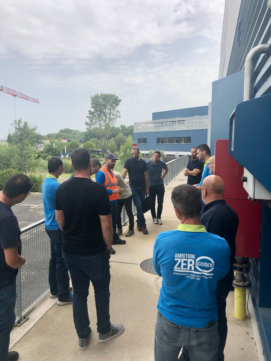 SandrineTrogno's tweet photo. Les tuteurs de @dalkia en région Méditerranée à l'honneur ! Moments d'échanges sur la fonction tutorale en entreprise, visite de site industriel et déjeuner en présence de @FabriceTenneson et @stephEhrmann.
Un grand merci à tous pour votre engagement et votre professionnalisme! https://t.co/XEb98bRB1F