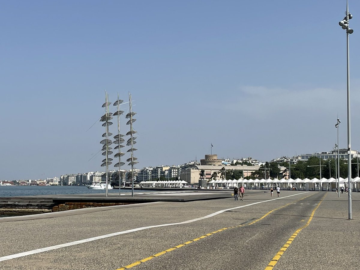 Amazing 1st day at #ESRA2022 <a href="/ESRA_Society/">ESRA | European Society of Regional Anaesthesia</a> Great weather and regional anaesthesia education.