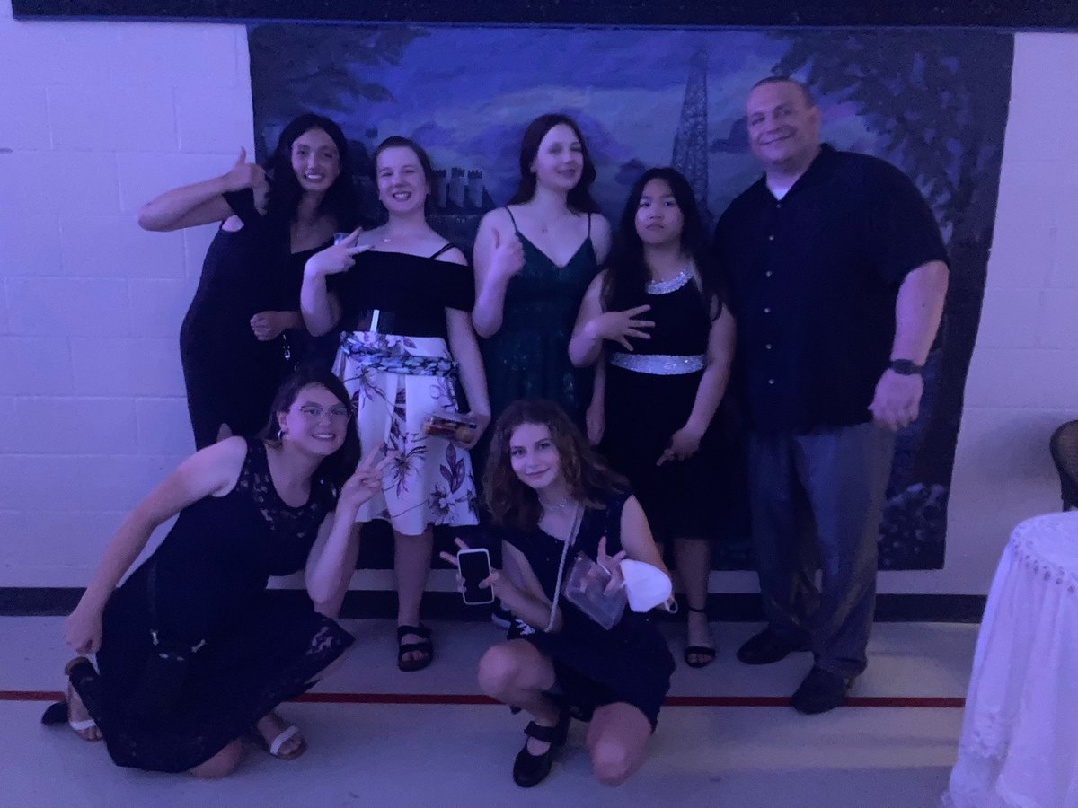 GoHurricanesGo's tweet photo. We could not be prouder of our Graduates of 2022!  What a wonderful night celebrating these very special young people!  #HTPride #FutureLions #Gradsof2022 https://t.co/r9hu8pXSKT