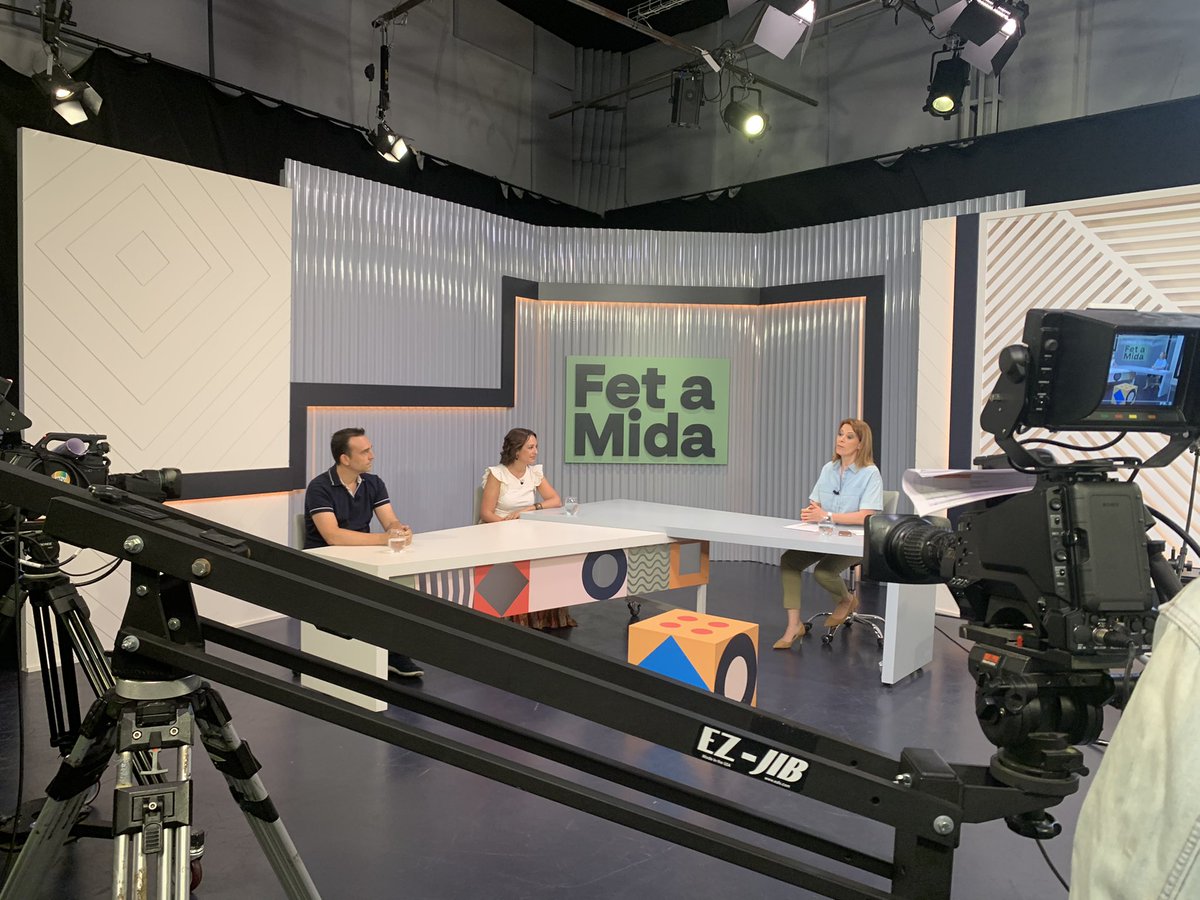 PilarRosas7's tweet photo. Avui han estat al @fetamidatv la Dra. Rocío Rosés del @SagratCorHU i el Dr. Jacobo Pérez de l’Hospital @quironsalud Vallès donant-nos claus sobre la pubertat precoç. @laxarxatv https://t.co/F5l4gfqhbz