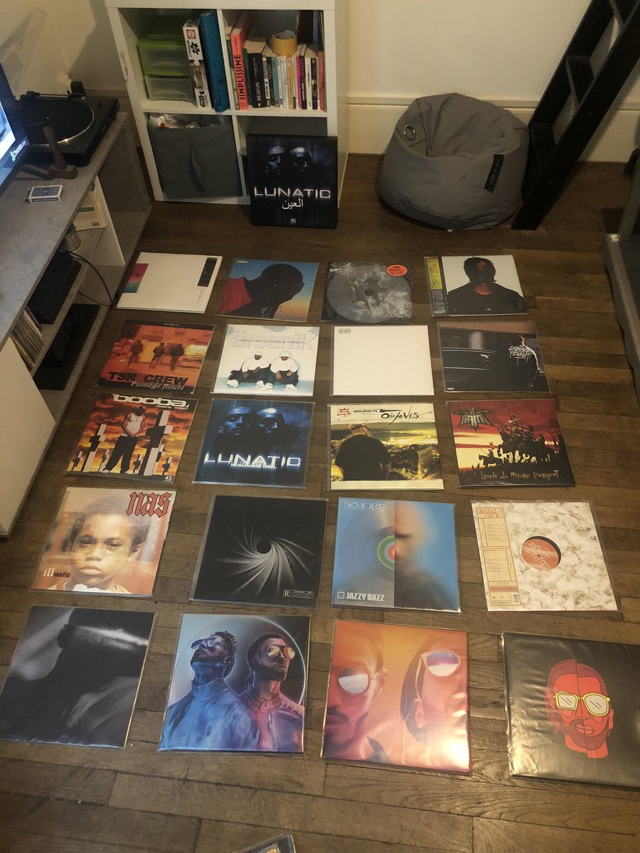 paulpriv's tweet photo. ma collection de vinyle après avoir débuté il y a 1 an et demi 
merci @hiphopvinyle  pour les bons plans !! https://t.co/NGK02Gw1aP
