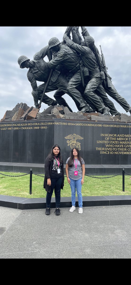 JacquelynKiner's tweet photo. Marines Corps Memorial @wright_elsa @StovallMS_AISD https://t.co/lS7rVNlBpt
