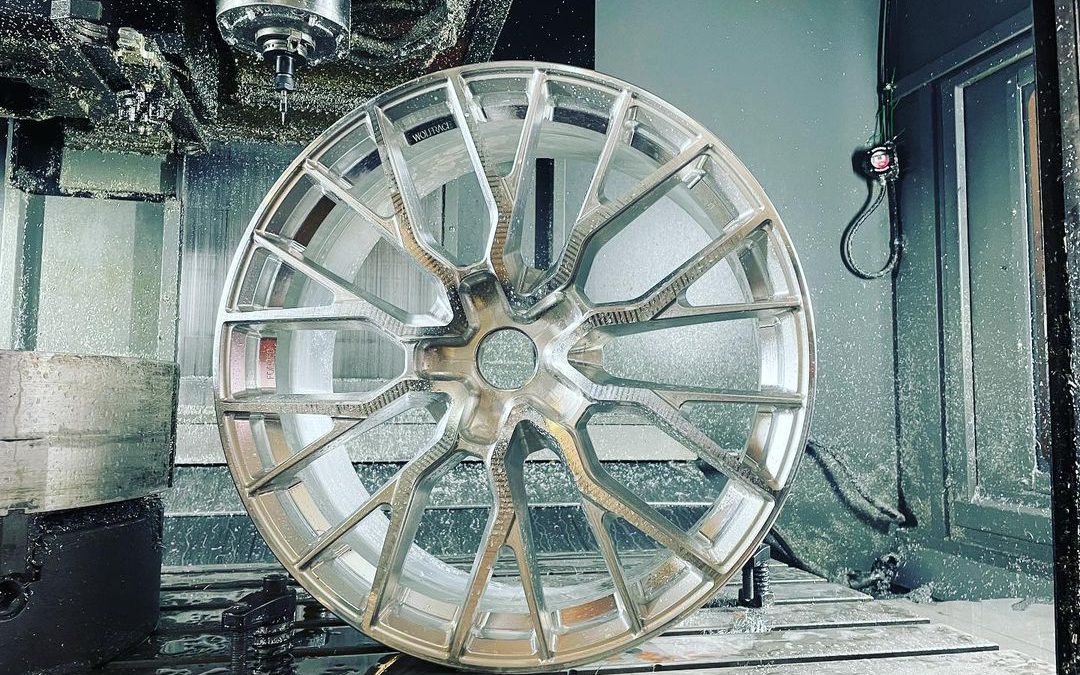 wolfrace's tweet photo. ✨ Introducing the Wolfrace 71 Forged Edition Alloy Wheel...✨

We are pleased to announce our 50th anniversary range, Wolfrace 71 Luxury, is now available in forged.

Check out our latest blog to find out all about the new Forged range: https://t.co/IlMP5zDnIE

#alloywheels #car https://t.co/AIKU8reQnu