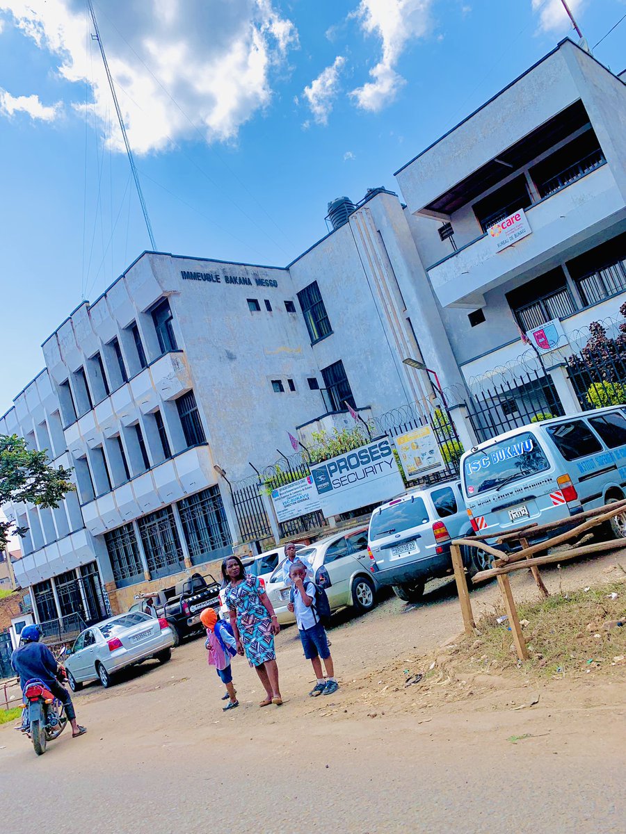 DonneKamalebo's tweet photo. ๐จ๐ฉ#RDC. ๐#Bukavu
๐#Sud_kivu. ๐ฃ#Hotel_Resi
๐#Technophone ๐ช#process_secu
๐ Mercredis dans la ville de Bukavu .la ville reflรจte des belle images. ,lร oรน la ville est calme @TheoKASI @benjimk @gloiremurhigisi @BukavuMairie @VisitCongo https://t.co/GwiMEHW09J