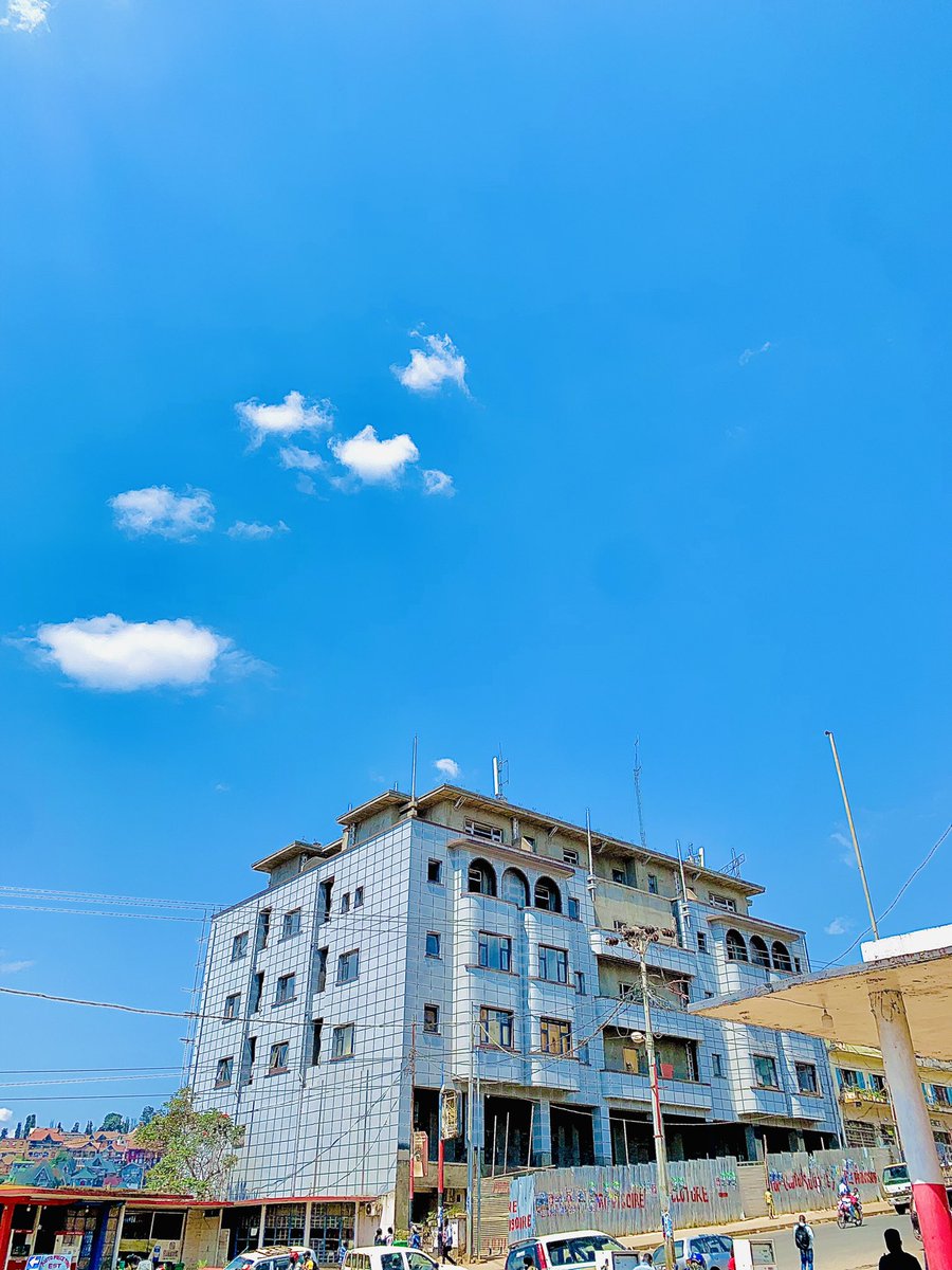 DonneKamalebo's tweet photo. ๐จ๐ฉ#RDC. ๐#Bukavu
๐#Sud_kivu. ๐ฃ#Hotel_Resi
๐#Technophone ๐ช#process_secu
๐ Mercredis dans la ville de Bukavu .la ville reflรจte des belle images. ,lร oรน la ville est calme @TheoKASI @benjimk @gloiremurhigisi @BukavuMairie @VisitCongo https://t.co/GwiMEHW09J