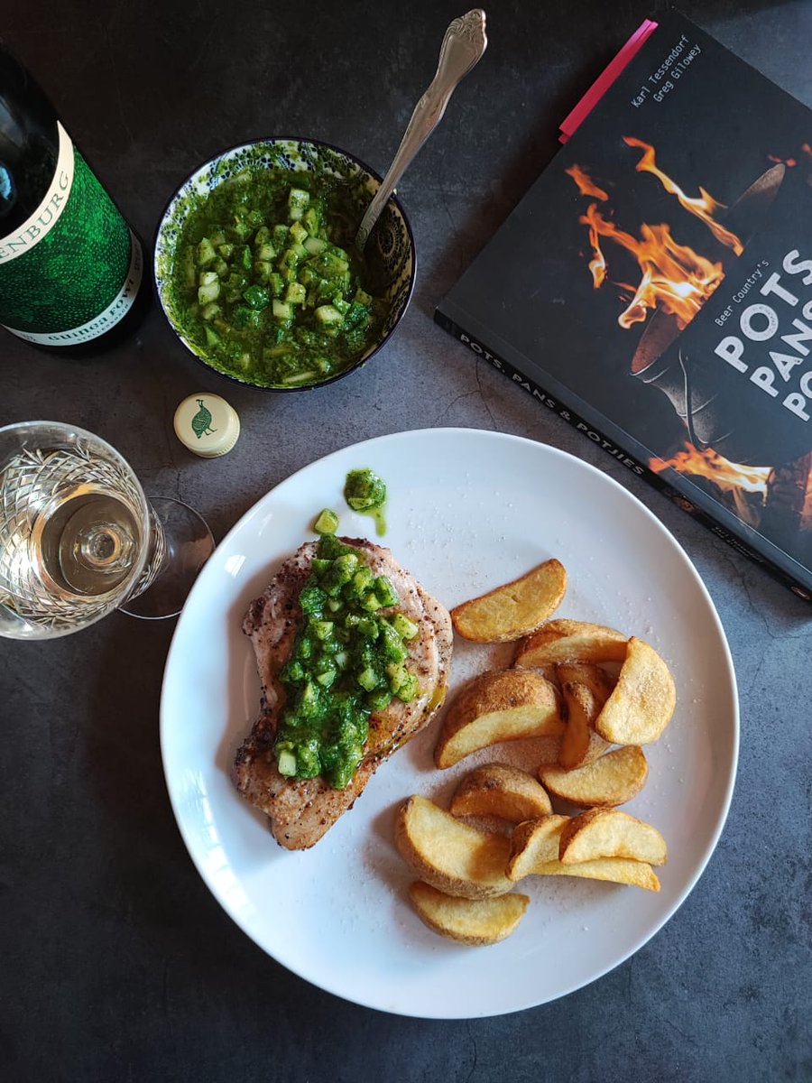 Boozy_Foodie's tweet photo. Another @BeerCountrySA "Pots, Pans &amp; Potjies" recipe!  This time, #smulpape made the "Dry-Brined Pork Chops with Jalapeño and Pear Chimichurri.  Ridiculously tasty! 
🔥 and 📸 by @smulpape
"Pots, Pans &amp; Potjies" published by @PenguinBooksSA 
#SouthAfricanCooking #roeliareads https://t.co/2Q45c8L0kk