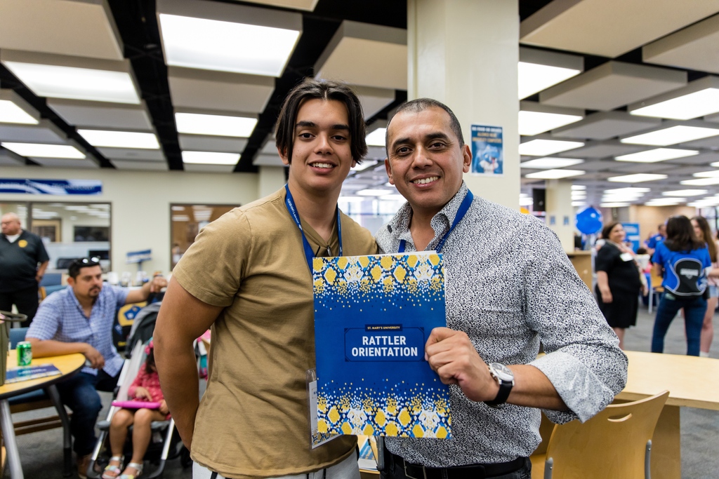 StMUAdmission's tweet photo. We got to welcome some more #FutureRattlers to campus at @stmarysu last week! Can't wait to do it again! 💙💛 https://t.co/KWgijfxeLI