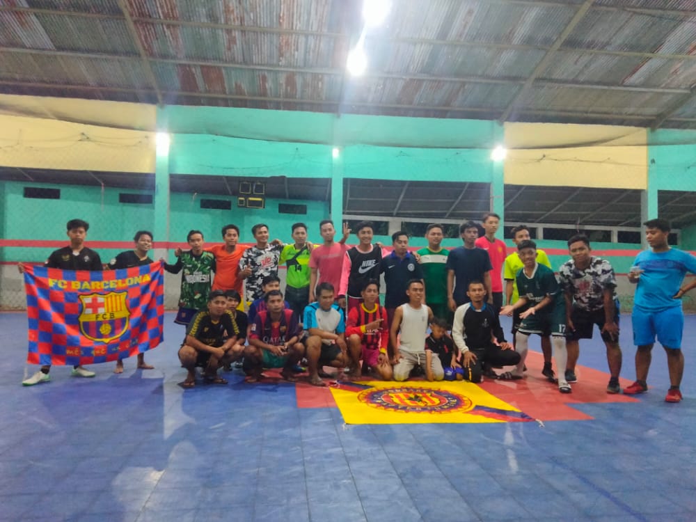 INDOBARCA_SMNP's tweet image. Terimakasih teman2 yg sudah berkeringat bareng malam ini, see u next event 🙌

#SparingFutsal #IndobarcaSumenep