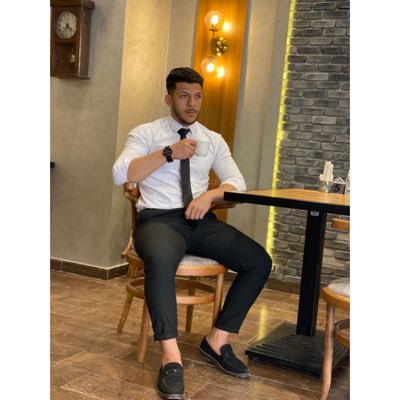 AhmadLelaa72's tweet photo. Offecially graduated 🤍 https://t.co/KvbHtBpzQS
