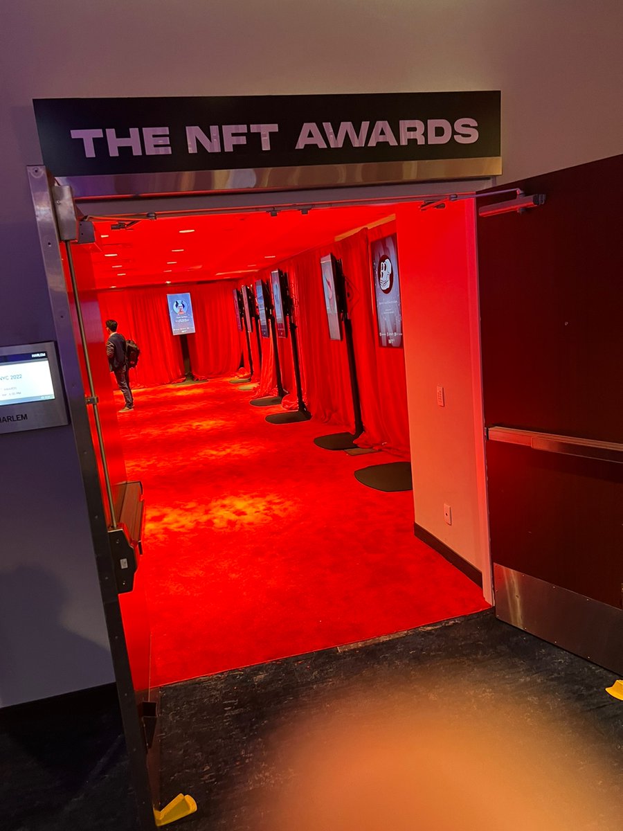 MetaKongz Global tweet media