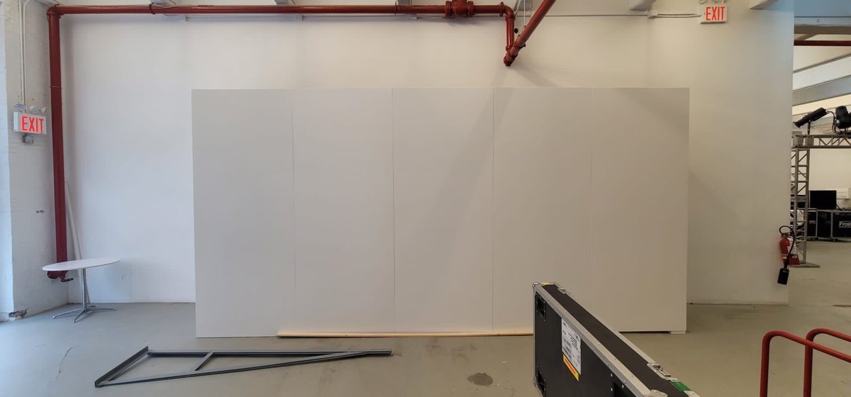 Almost showtime <a href="/quirkiesnft/">Quirkies</a>  ..can't wait for our pictorial contribution to #quirksvillenyc featuring the one and only <a href="/Meresone1/">Meresone</a>