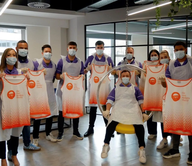 runforall's tweet image. We've got so many amazing runners taking part in our #Leeds10K 15 year anniversary with us this year, including the team from @GilbertMeher 😄

They're running the event in full PPE gear to fundraise for our hardworking care workers 👩‍⚕️😷

See you guys on the start line 💛