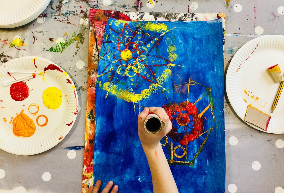 mill_view's tweet photo. Beautiful botanical artwork by year one artists, using simple printing tools (corks, earbuds &amp; card) to create wonderful patterned flowers. @CAcademiesTrust #primaryart #arteducation #ks1art https://t.co/WkDhKUQ5hm