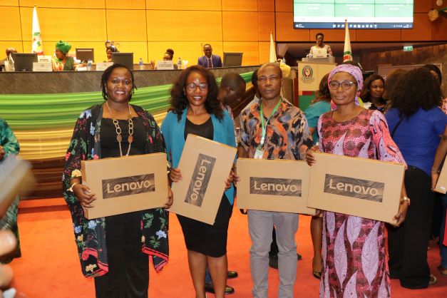 ECOWASParliamnt's tweet photo. #2022firstordinarysession:ECOWAS Female Parliamentarians held a symposium themed, "Unleashing the Potentials of #Women and #Girls in Politics and Entrepreneurship". ECOFEPA aims to support ECOWAS programs that promote gender-based social, economic and cultural development.#gender https://t.co/ZhIjuqJCAH