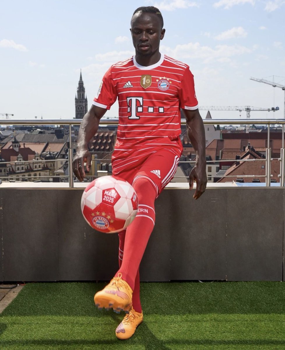 SadioMane10FP's tweet photo. ⚽️ @FCBayern — #SadioDay 🔥 https://t.co/KgzWmaqyzj