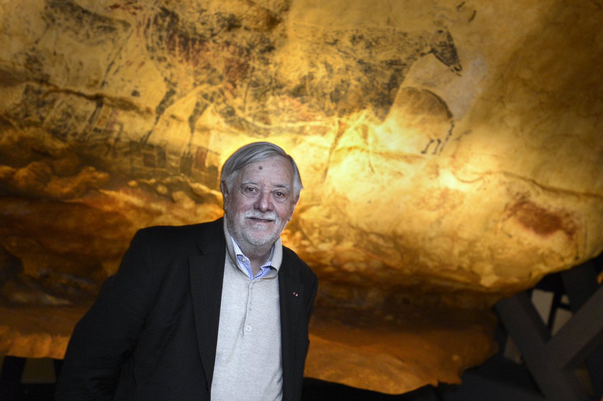 Je suis très ému de la disparition du paléoanthropologue Yves Coppens. La France et le Périgord perdent aujourd’hui, l’un des plus grands spécialistes mondiaux de la préhistoire, mais aussi un grand humaniste qui aura inspiré et formé plusieurs générations de scientifiques.