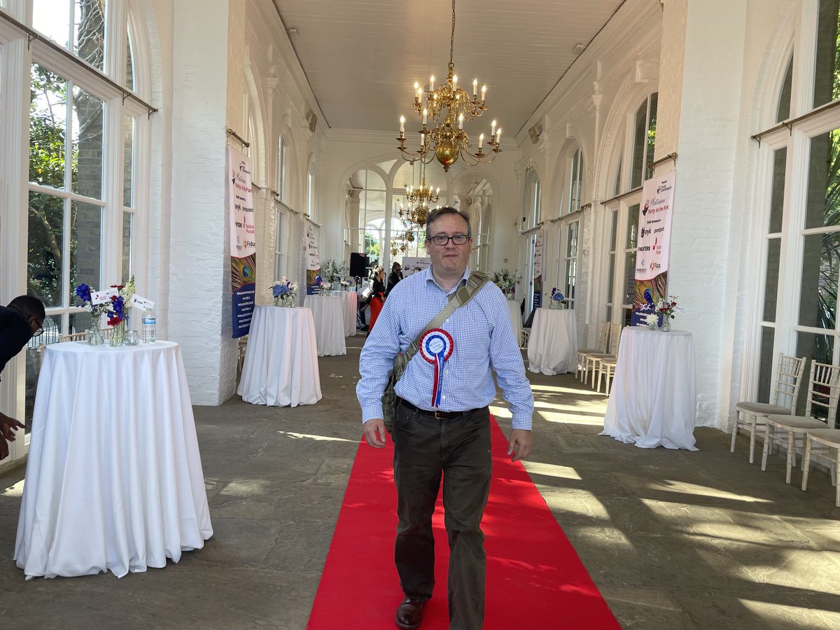 Sara_Pulse's tweet photo. First arrivals at the Platinum Party in the Park!! Register online or on the door! The Orangery Holland Park. From https://t.co/00XMwtS5k1 https://t.co/z7dDUCNija