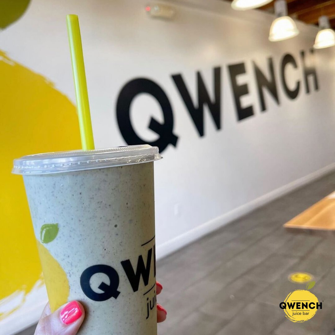 Qwenchjuice's tweet image. Escaping the heat and enjoying a delicious smoothie #midweekmoves 😎🤭
