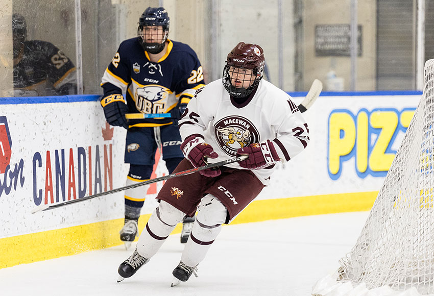 MacEwanGriffins's tweet image. 🏒| SCHEDULE RELEASE
The @CanadaWest hockey regular seasons will be 8⃣ games longer in 2022-23.
Among the highlights are @MacEwanU's home openers (DCA): 
MHKY➡️Sept. 30🆚@UofRMensHockey  
macewangriffins.ca/sports/mice/20…
WHKY➡️Oct. 7🆚@PandasHockey 
macewangriffins.ca/sports/wice/20…
#GriffNation