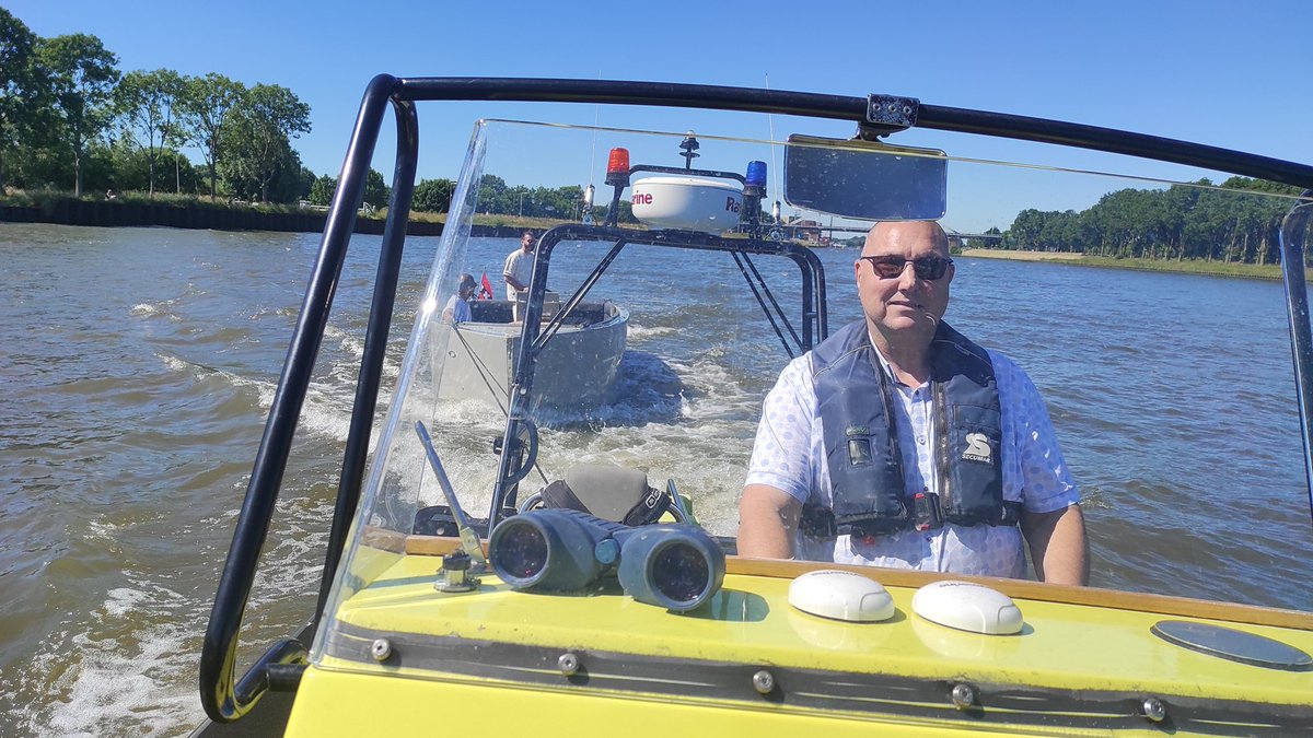 Anton van Straten tweet media