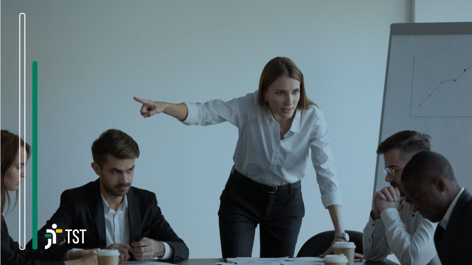 TST_Oficial's tweet photo. Assédio moral no trabalho: você sabe como comprová-lo? A juíza Suzane Schulz Ribeiro, da 11ª Vara de Trabalho de Vitória (ES), esclarece a questão no quadro #QueroPost, da #RádioTST. Ouça: 🎧 https://t.co/7PRIxPyzZQ https://t.co/rIB6s4QWxu