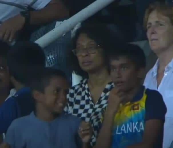 happy_peace9's tweet photo. Anyone noticed them yesterday.
The book "Wave" author - Sonali Daraniyagala and Aunt Petunia from Harry Potter - Fiona Shaw😲
Diehard fan
#HarryPotter #WizardingWorld
#WaveBook #SrilankaCricket
#SriLankavsAustralia https://t.co/jlGqwhNugf