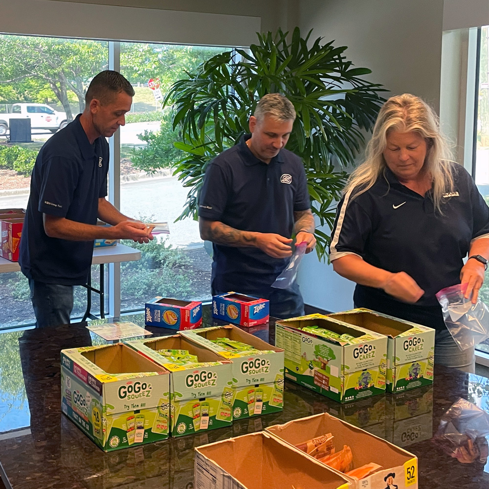 WBMGroupPLLC's tweet photo. Today we came together during our lunch hour to prepare over 1,000 ziplock bags full of snacks for homeless and impoverished children. A big thanks to a great non-profit organization Bright Blessings USA for the opportunity to give back to our community. https://t.co/t7P13DSa15