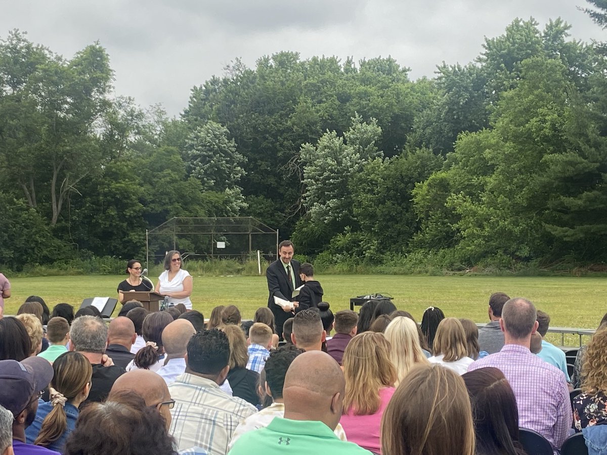 DaisyRod6060's tweet photo. Congrats Titusville 5th graders! Off to middle school! @TitusvilleTiger @ArlingtonCSD #arlingtonspirit https://t.co/WsQRtbG7Hg