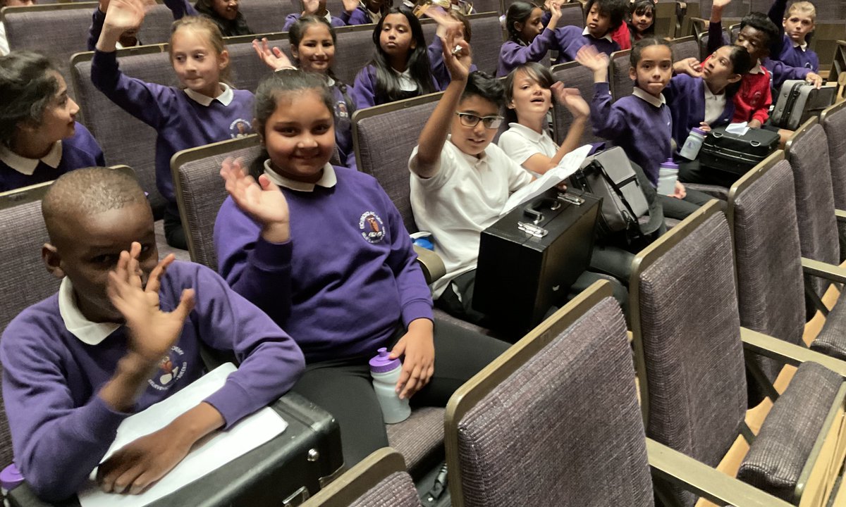 Citrine and Amethyst classes <a href="/Richmond_HT/">Richmond Academy</a> had a fantastic time <a href="/BridgewaterHall/">The Bridgewater Hall</a> today playing and singing along with <a href="/the_halle/">The Hallé</a>. They were superb! #expertlearner #beaperformer #confident #proudteachers