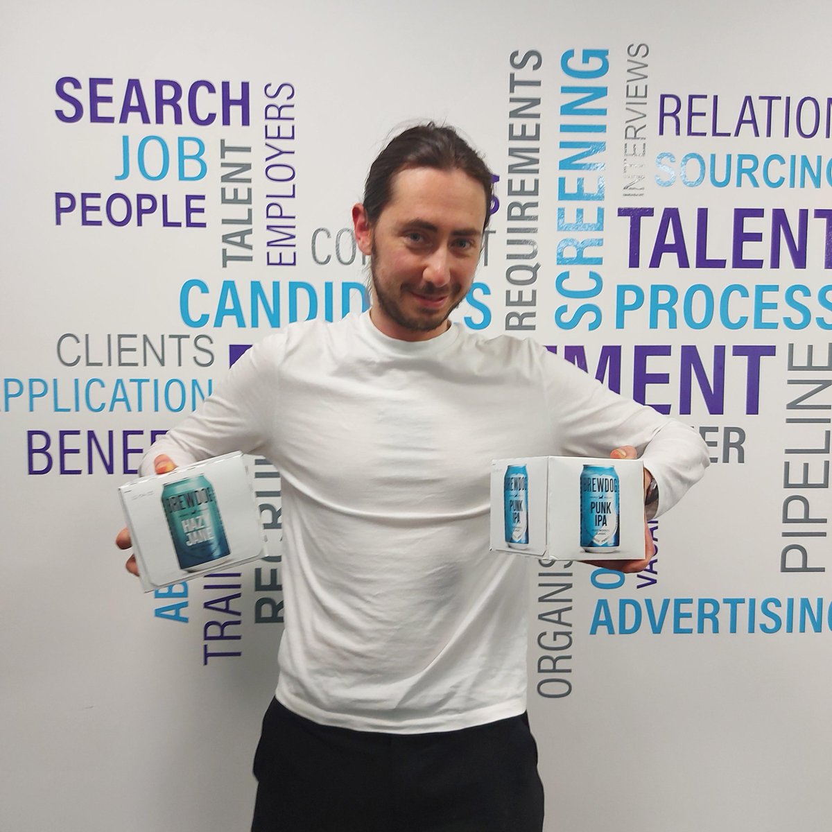 GetRecruitedJob's tweet image. Congratulations Martin on making your first placement! 🎉🎉🎉

We&apos;re all really impressed with your progress so far, here&apos;s to many more!

#recruitment #recruiting #hiring #GRUK #GetRecruitedUK