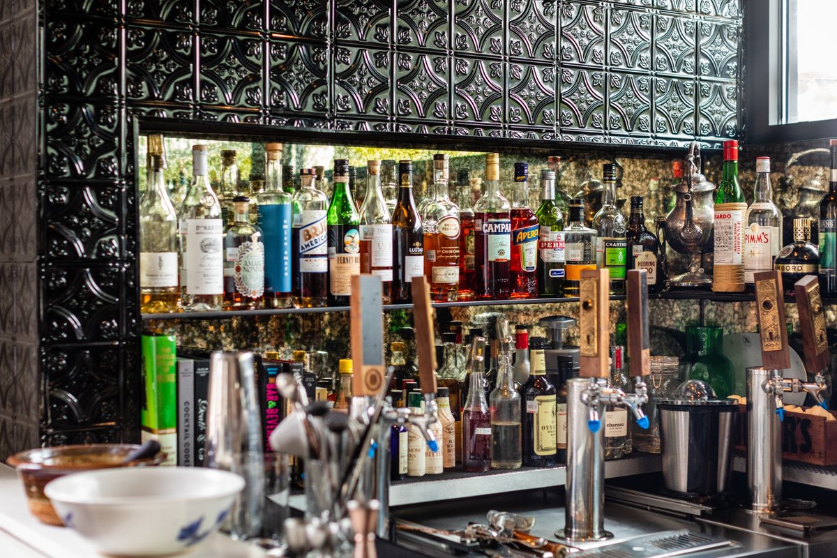 Are you ready to enjoy your evening at Rosewood?

The bar is perfect for cocktail parties, birthdays, showers, holiday parties, and corporate events.