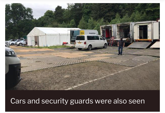 LadyT510's tweet photo. Season 7 BTS Outlander Film Crew
Spotted in Pollock Park in Glasgow
Cast Trailers & everything that comes with filming...
#Outlander #FilmingBTS #Glasgow #Scotland #Outlanderseason7 #OutlanderBTS https://t.co/KQT768kaEf