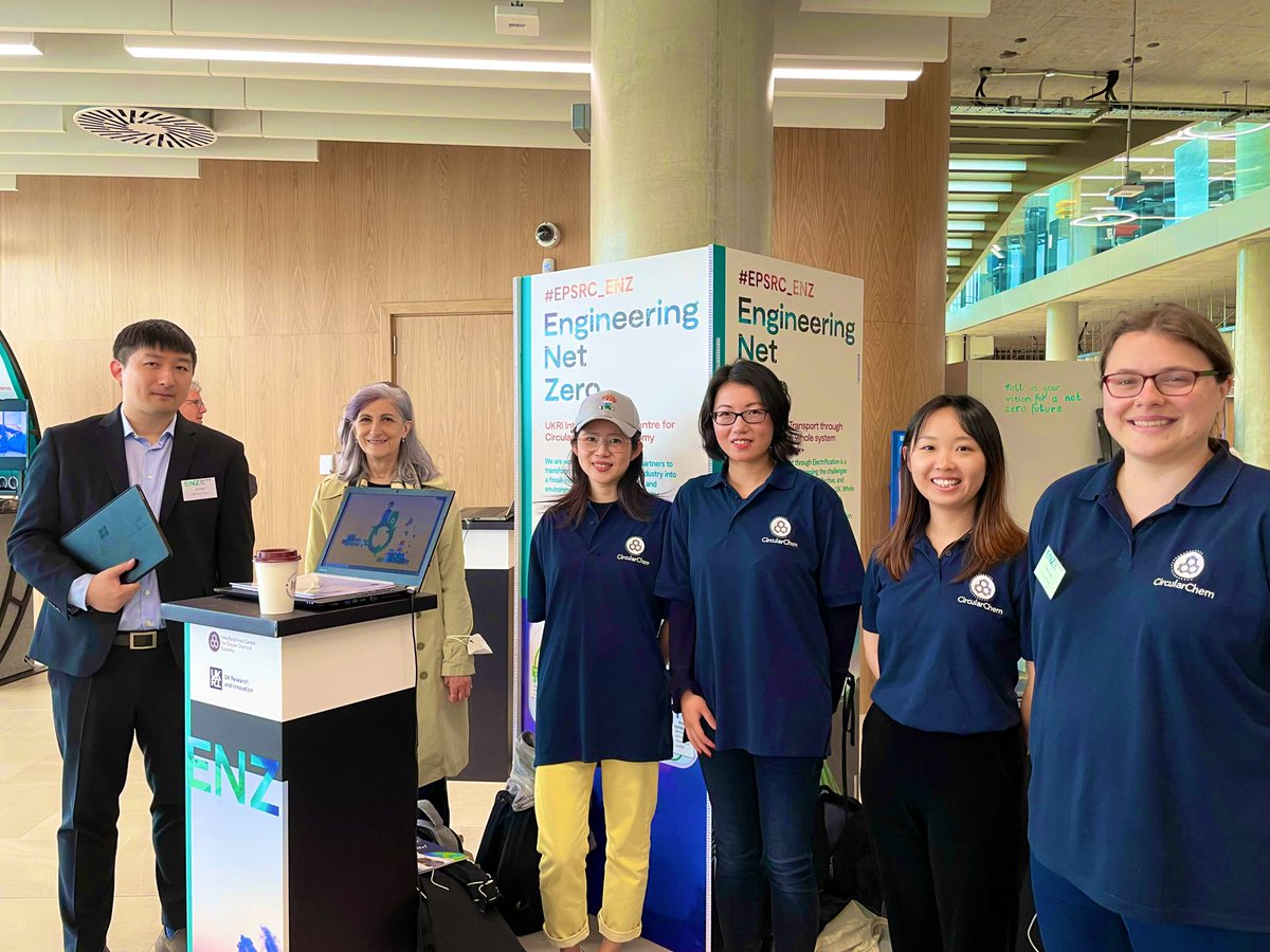 BingXu_HWU's tweet photo. Excited to be at the #EPSRC_ENZ Engineering Net Zero week at the University of Glasgow, so nice to see so many colleagues in person! Come and talk to our fantastic team of @CircularChem ♻️🧪 @EBS_Global https://t.co/sOQB7F1TIO