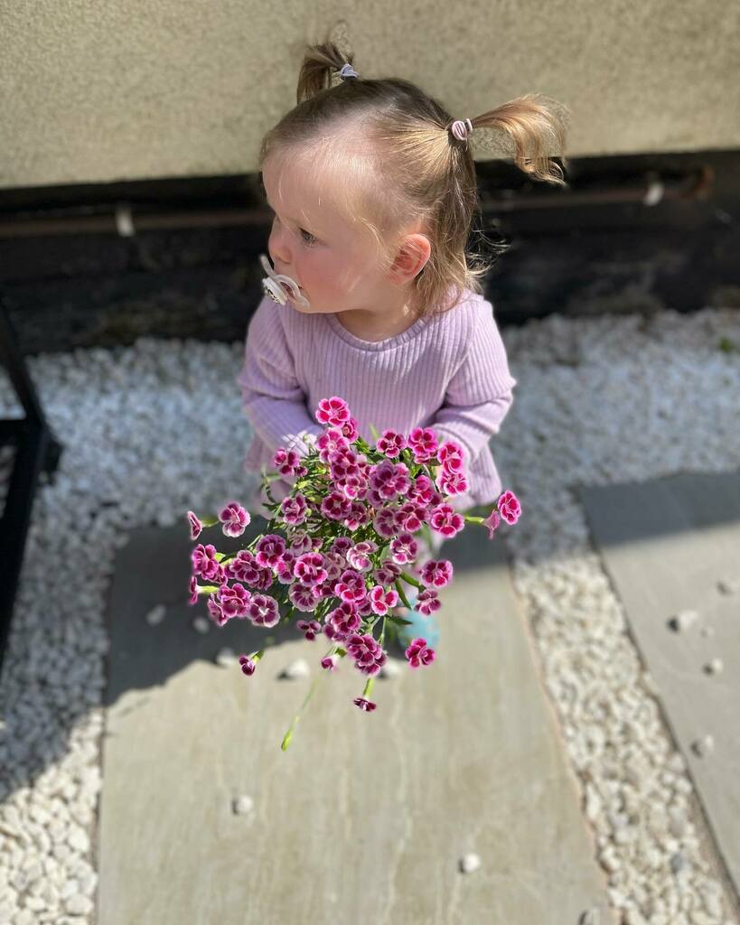 herstuff111's tweet photo. 16 months of you 💫

Each day you become more of a whirlwind, you keep us on our toes, we need eyes in the back of our heads, your spirit is wild and big, you love hard and lots, you are amazing, who knew we could be happily exhausted everyday.

Stay … https://t.co/s7m27vIFgV https://t.co/2xl79PlPvQ
