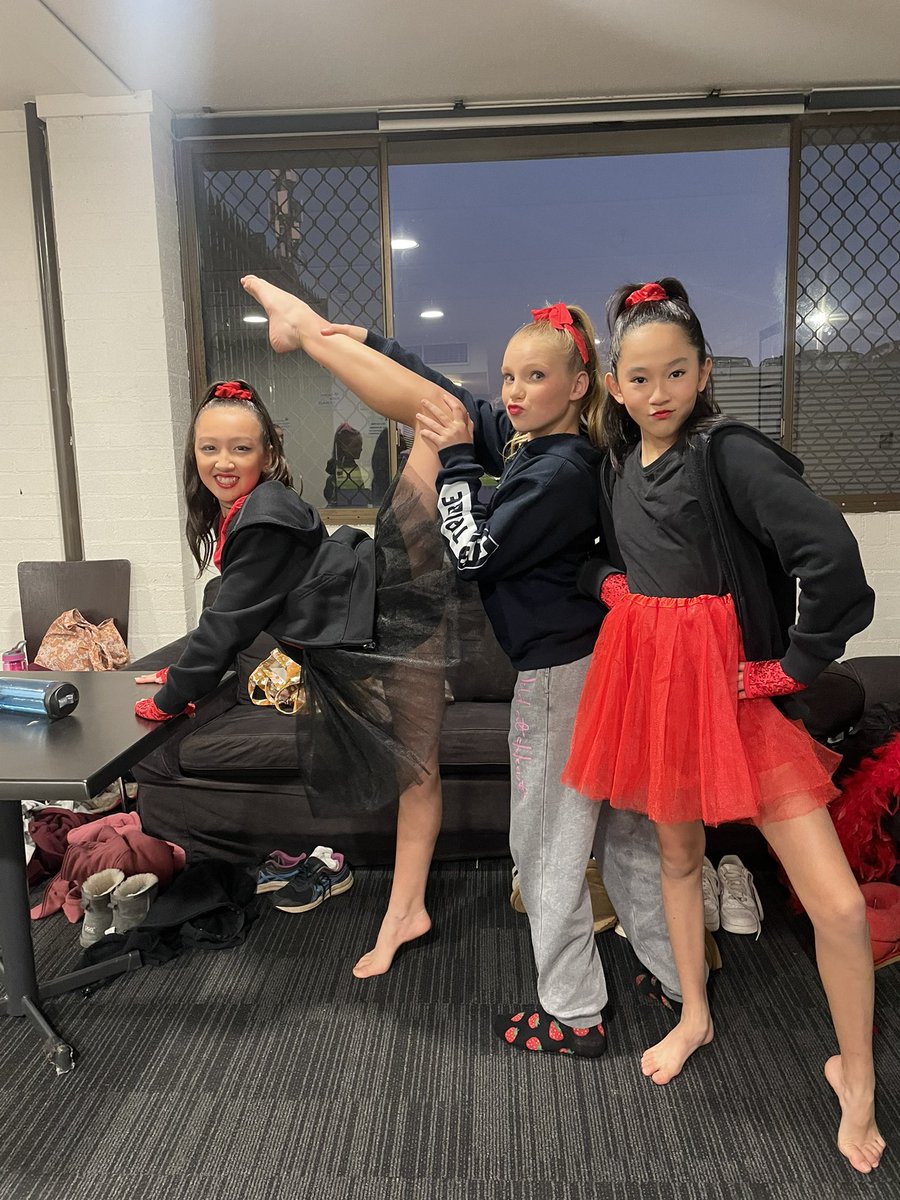 Last night, 20 of our Kambora students performed at the Sydney North Public Schools Dance Festival at Glen Street Theatre. They did an incredible job on stage and in the lead up to the festival, rehearsing at school and at home throughout Term 1 &amp; 2! Well done, dancers!