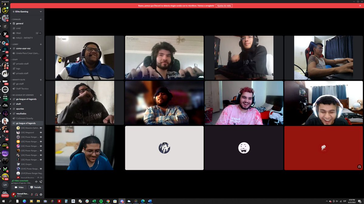 Dia social del equipo 💪🟡🇵🇦🔥

Como se divierten en estos días especiales. 😍😍

Más que un equipo,una familia ❤️

#wegravity @LVPCAyCLoL