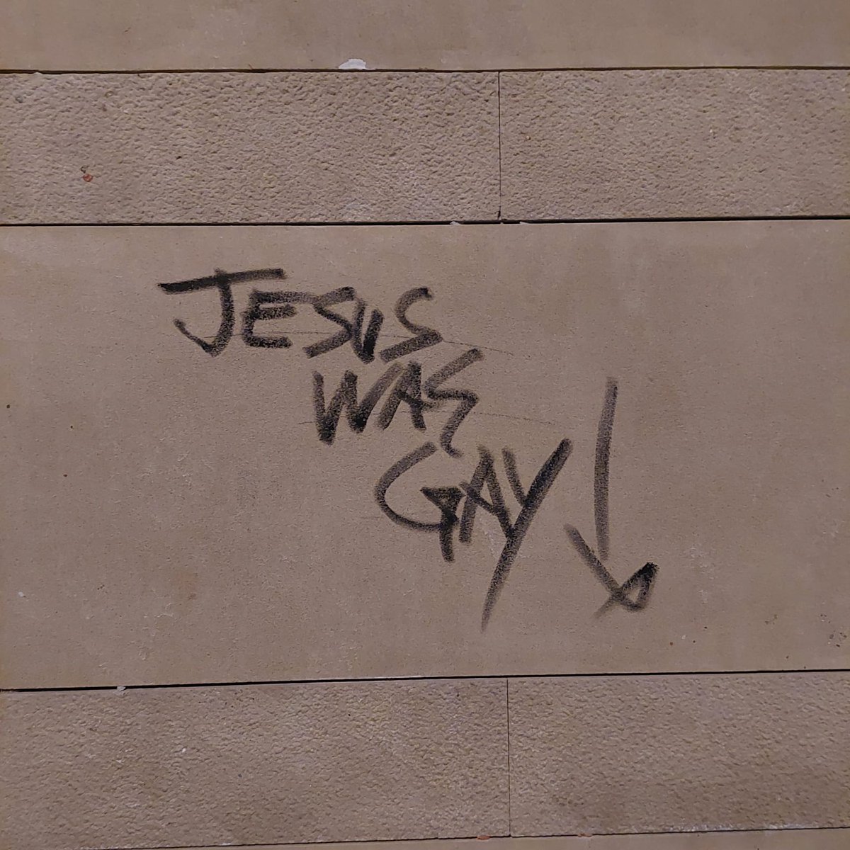 "JESUS WAS GAY!" Vic 2022. Després de veure Lightyear, molt probablement. #guixadesvigatanes #vic #osona