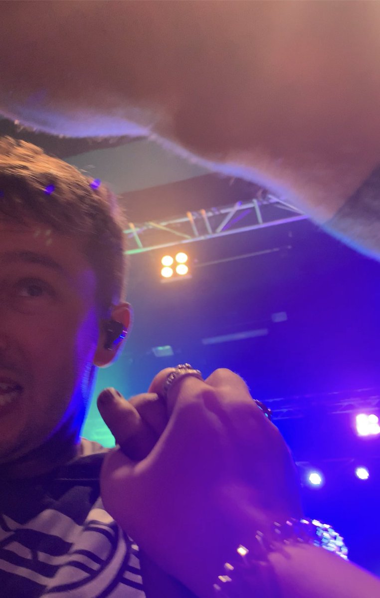 𝖊𝖑𝖎 tweet media