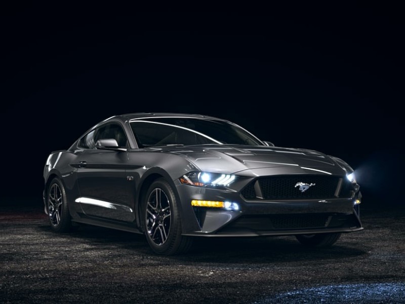 El sistema de iluminación LED del #Mustang #GTPremium te acompaña a llegar más lejos.

Disponible en #fordcampitos
#FordVenezuela 
