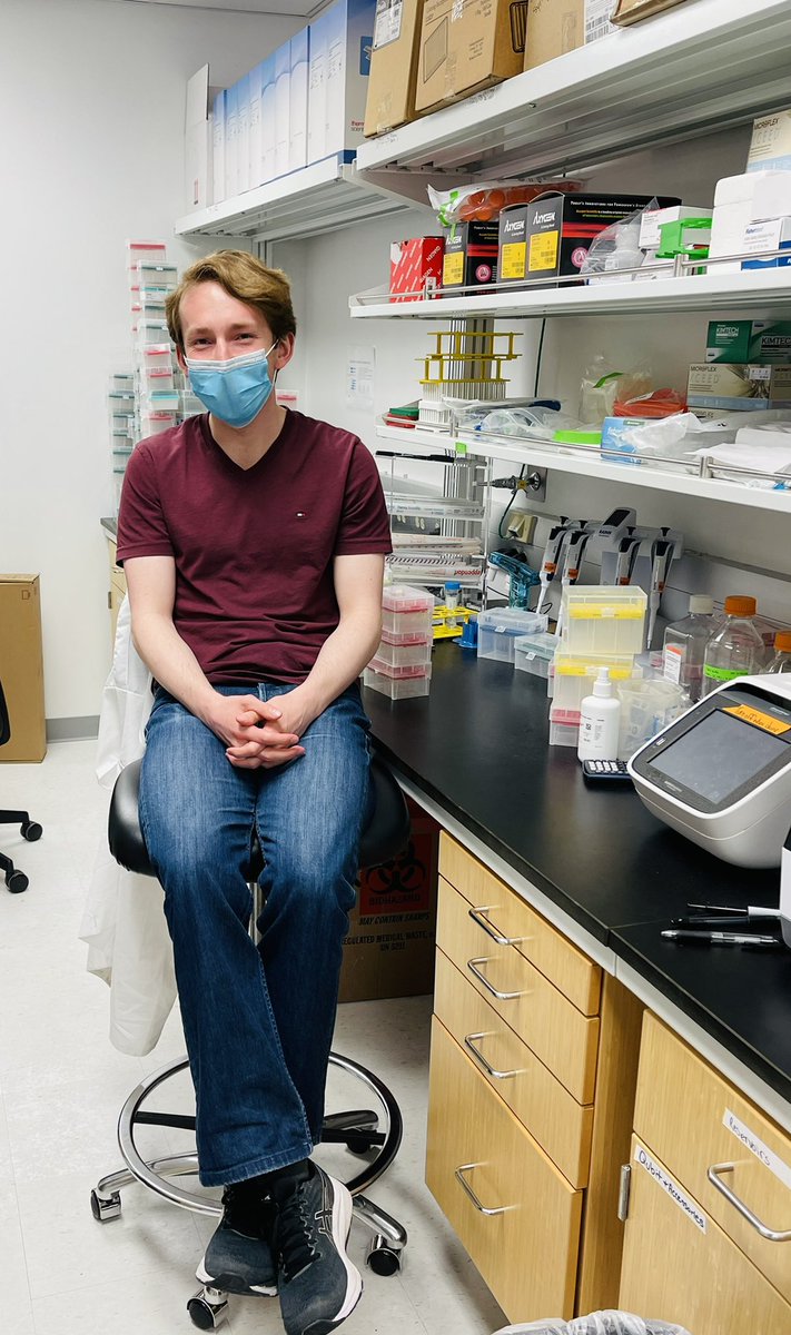 SaligramaLab's tweet photo. @MSTPWUStL @WUSTLmstp Here is a highly #qualified #MSTP student…don’t ask me why he is sitting on this HIGH chair!! #Sammurphy https://t.co/1S74qMrTdv