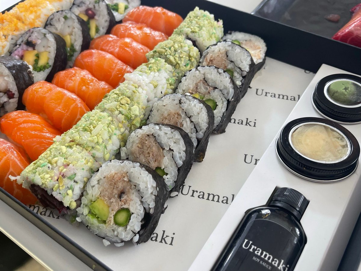 printedfoodwrap's tweet photo. Consumers expectations are higher than ever so it's vital to ensure your presentation is at a high standard.
Uramaki Sushi show us how they elevated their brand with their elegant branded food service paper!
#foodwraps #branding #foodservice https://t.co/cTooS3Oy6P