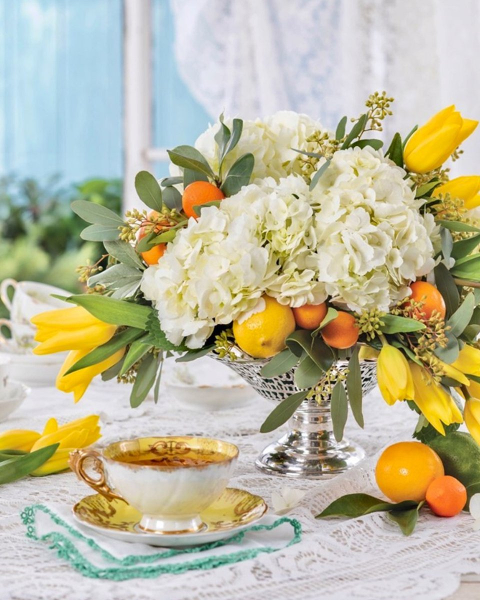 SouthernLadyMag's tweet photo. “No matter what is happening in your life, you always offer tea.” – Clemantine Wamariya
#southernladymag #teatime #afternoontea #tablescapes #citrus #floralarrangement #tea #chinaset #teaset #doilies #southerntables #ClemantineWamariya #wordsofwisdom #inspirationalquotes https://t.co/TbWmd67HiT